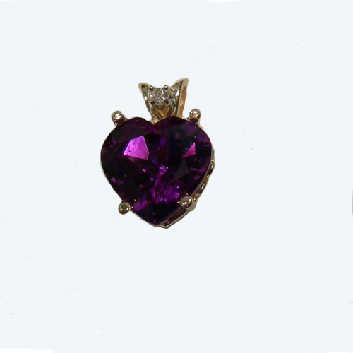 14 kt.y.g. heart shaped Amethyst and diamond pendant