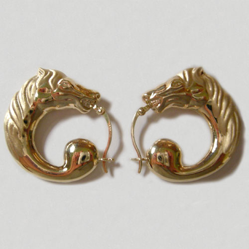 14 kt.y.g. horse head hoop pierced earrings