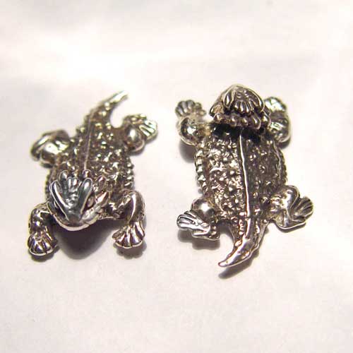Sterling Silver textured Horned Toad post earrings