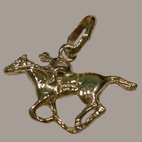 14 kt.y.g. Thoroughbred racehorse and jockey charm/pendant
