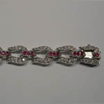 slot side of clasp of horseshoe bracelet