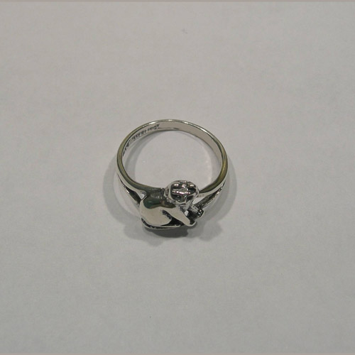 side of sitting cat ring