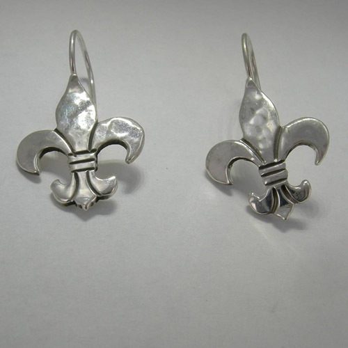 different angle of fleur de lis dangle earrings