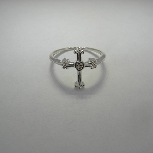 side view of cross ring